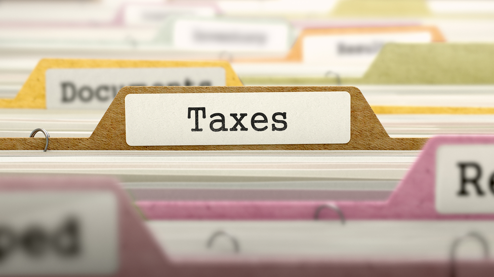 taxes file folder
